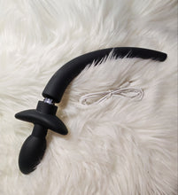 Load image into Gallery viewer, Shake Tail Shock Butt Plug Remotely